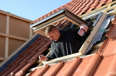 Pose de fenêtres de toit Velux à Goven
